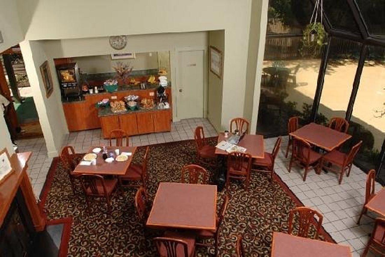 Huntsville Hotel & Suites מסעדה תמונה