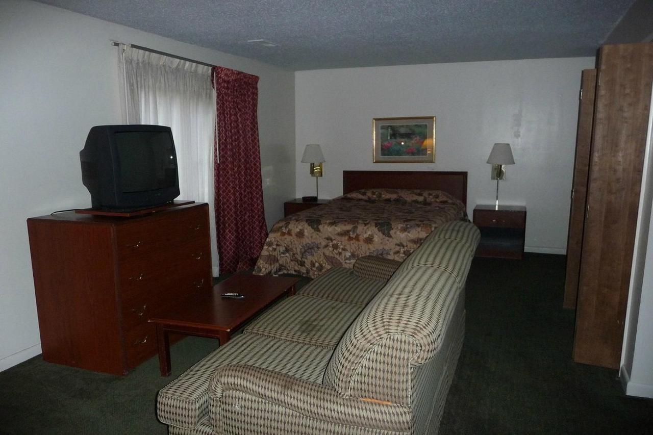 Huntsville Hotel & Suites מראה חיצוני תמונה